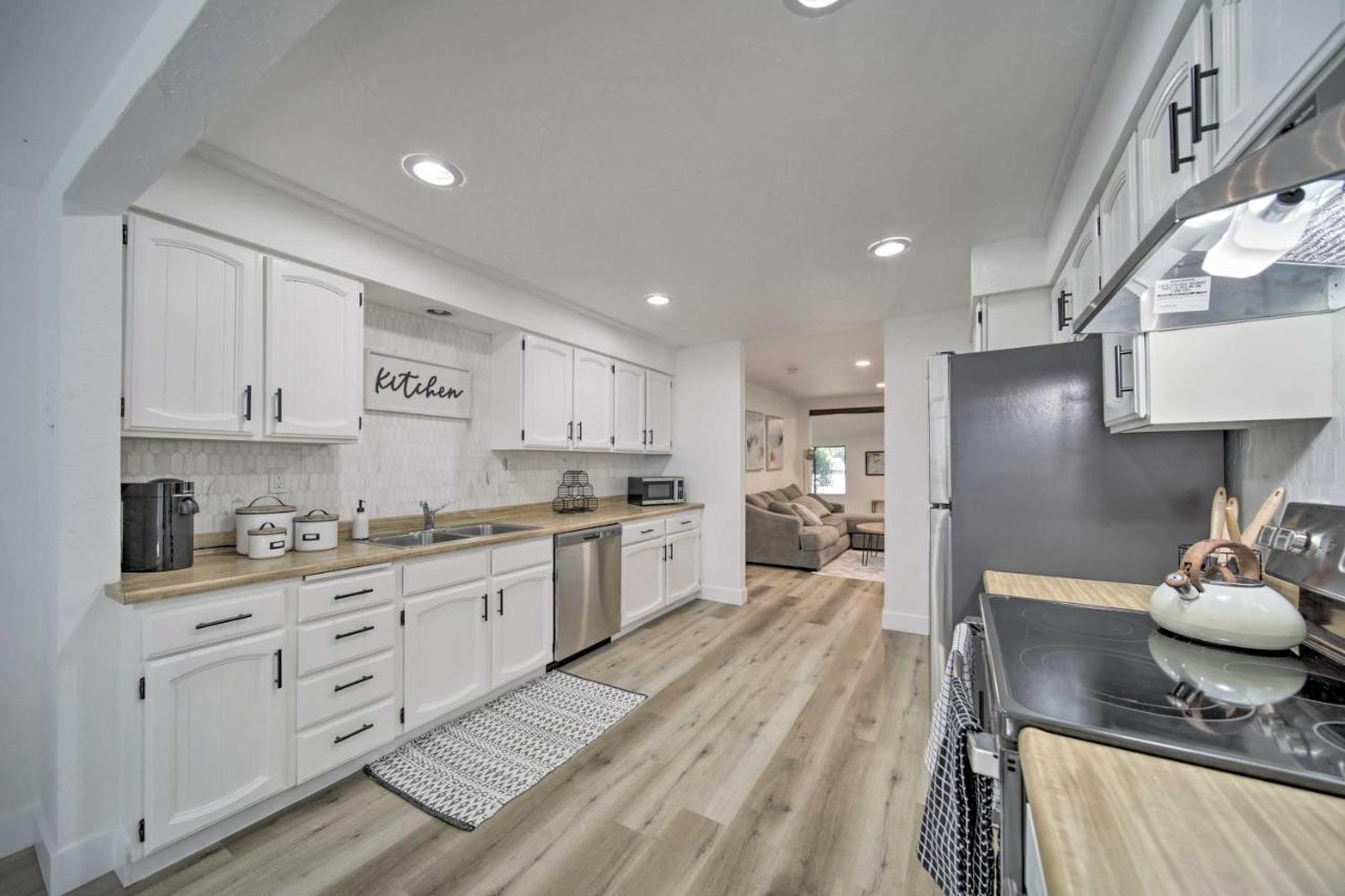 Bright And Airy Liberty Lake Abode With Backyard! Zewnętrze zdjęcie