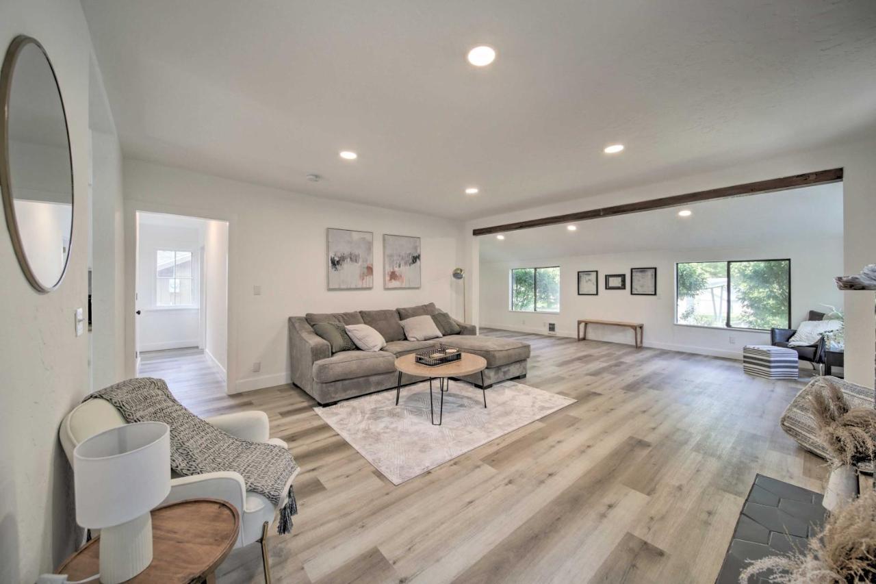 Bright And Airy Liberty Lake Abode With Backyard! Zewnętrze zdjęcie
