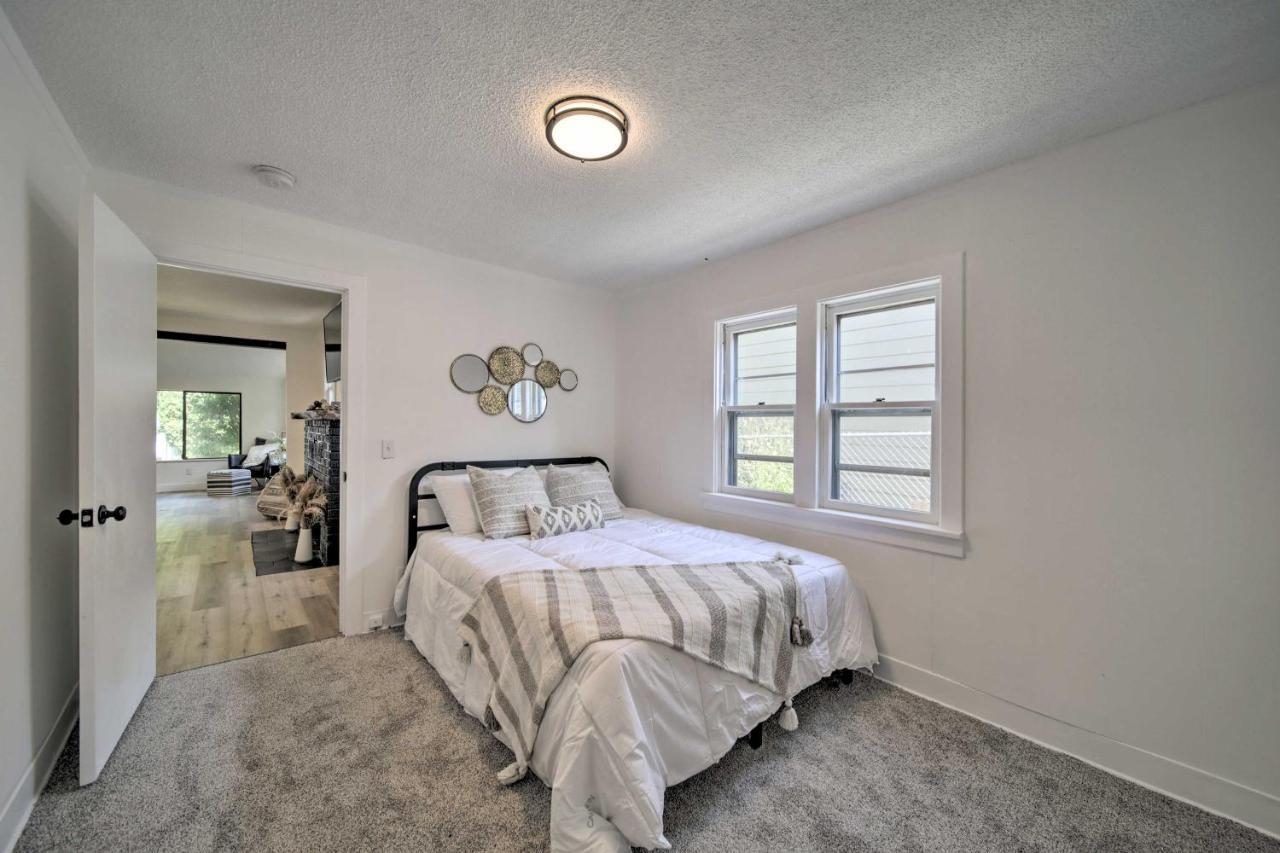 Bright And Airy Liberty Lake Abode With Backyard! Zewnętrze zdjęcie