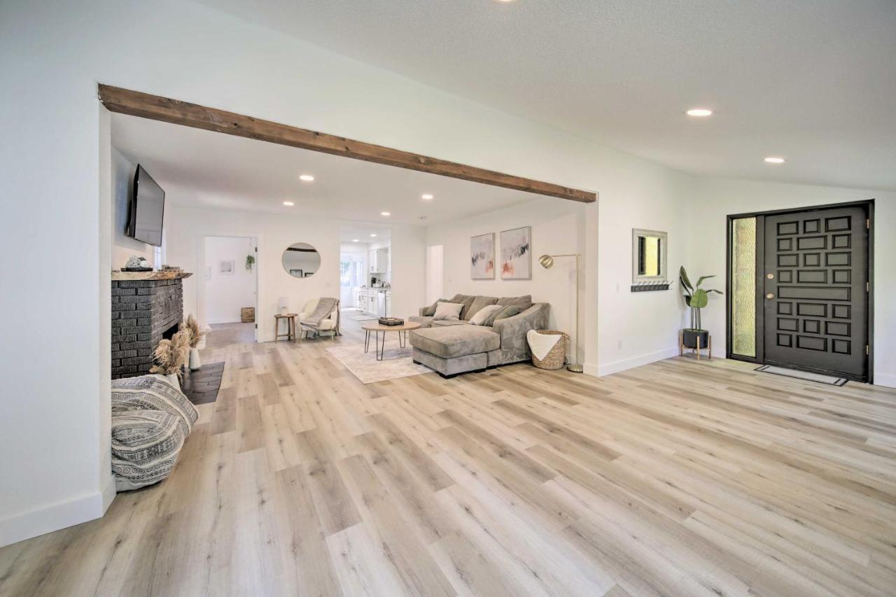 Bright And Airy Liberty Lake Abode With Backyard! Zewnętrze zdjęcie